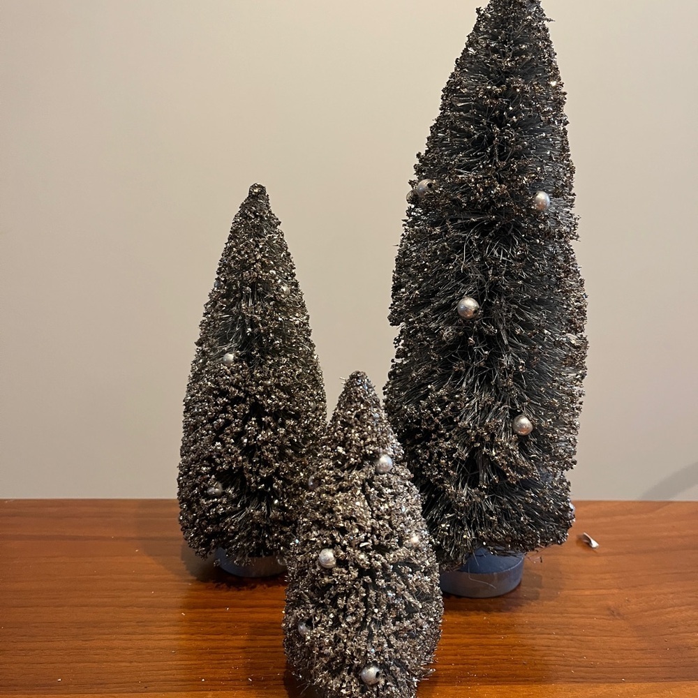 Vintage Silver Glitter Bottlebrush Tree Set of 3 - Picture 1 of 6